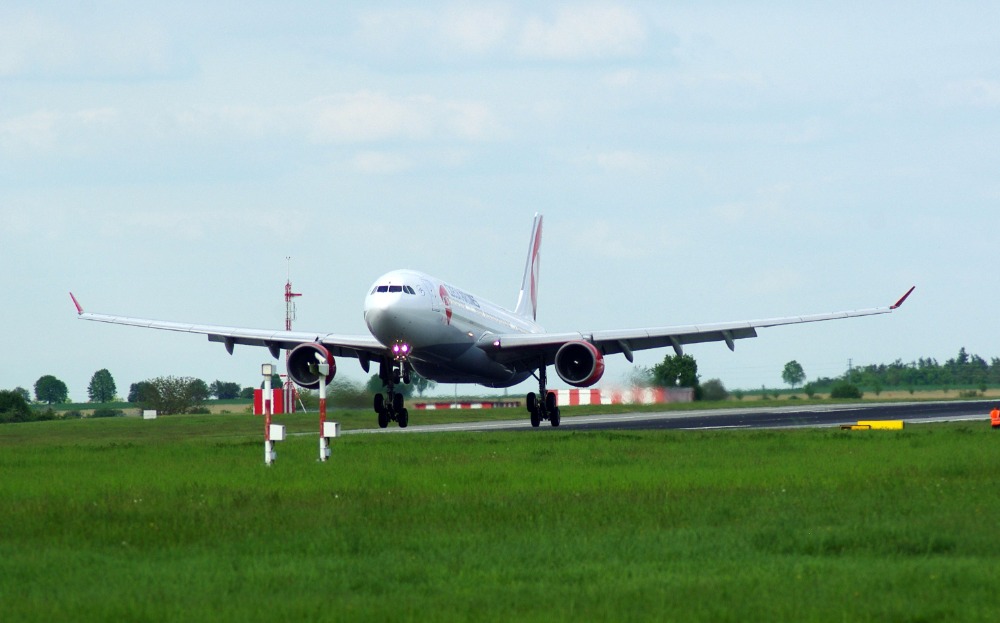 Neúspěšný pokus vyřešit dálkovou dopravu, pronajatá A 330 od Korean